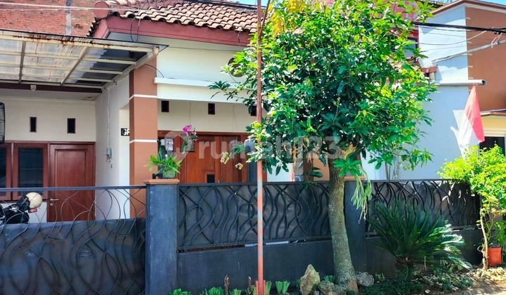 FOR SALE READY-TO-OCCUPY HOUSE WITH CERTIFICATE NEAR KARANGLO TOLL ACCESS IN BUMI MONDOROKO WATUGEDE SINGOSARI MALANG