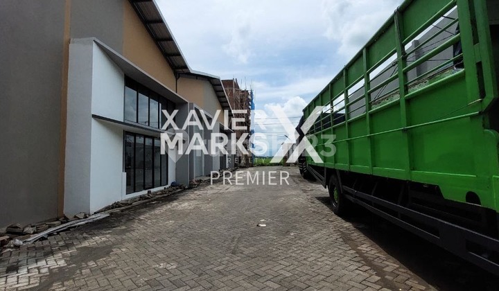 FOR SALE WAREHOUSE NEXT TO PAKIS MALANG TOLL EXIT