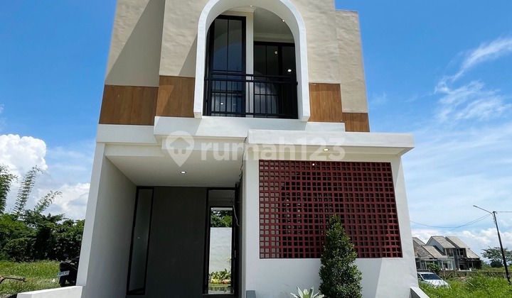 Dijual Rumah 2 Lantai Dekat Unisma, Uin, Umm & Ub di Merjosari Kota Malang Dijual Rumah 2 Lantai Dekat Unisma, Uin, Umm & Ub di Merjosari Kota Malang