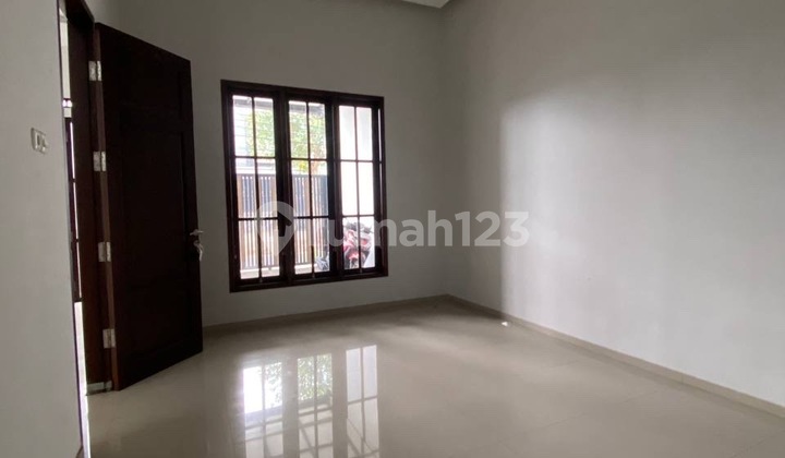 DIJUAL RUMAH MEWAH BARU   DI DOUBLE ROAD SEKARPURO MALANG 2