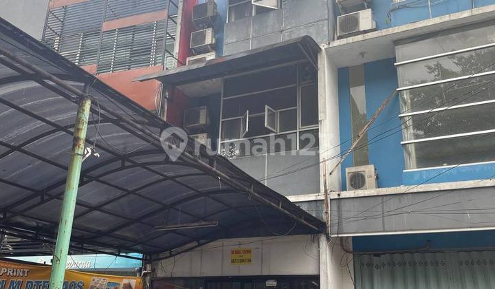 FOR SALE 3-STORY STRATEGIC SHOPHOUSE ZERO ROAD LANGSEP KLOJEN MALANG