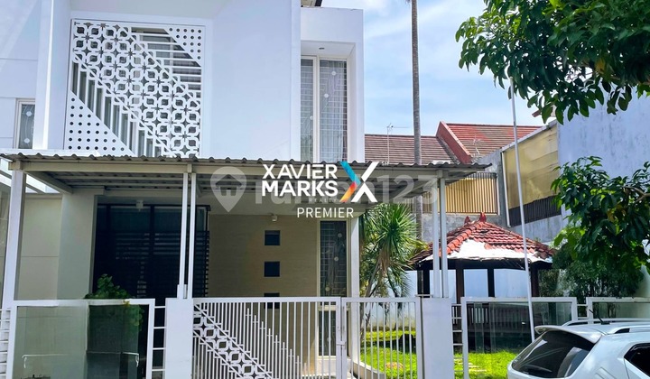RUMAH 2 LANTAI FULLY FURNISHED DEKAT RAYA SUHAT DI PERMATA JINGGA LOWOKWARU MALANG