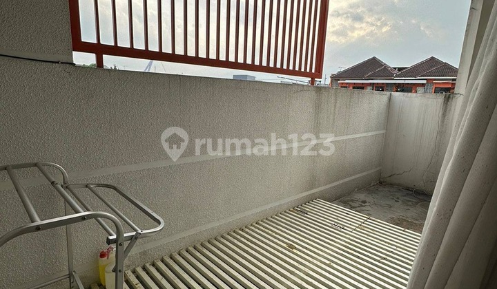 FOR SALE: MODERN MINIMALIST 2-STORY HOUSE FULLY FURNISHED IN PERMATA JINGGA, LOWOKWARU, MALANG CITY 2