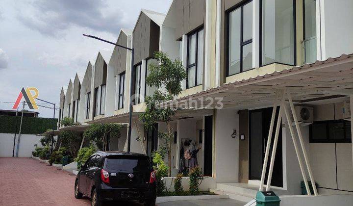 Rumah Ready Dp 0 Fasum Kolam Renang Cipayung Jakarta Timur 2