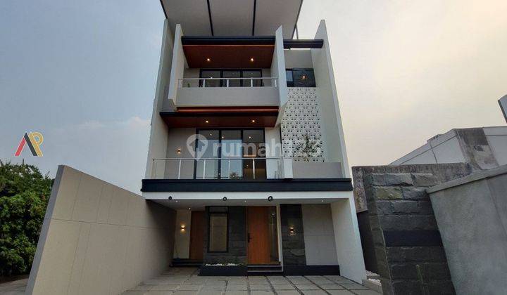 Rumah Kemang Private Pool + Rooftop Akses Lebar Jakarta Selatan 1