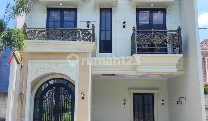 Rumah Classic Dekat Tol Brigif Jagakarsa Jakarta Selatan