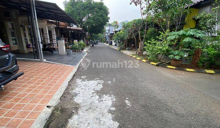 Rumah di Graha raya 2 Lantai SHM Bagus 1