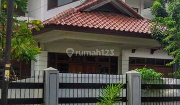 Rumah di Cipete SHM pinggir jalan dekat ke MRT citos  1