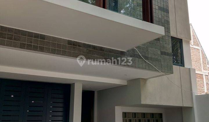 Rumah Di Pangkalan Jati Minimalis Shm 3 Lantai 2