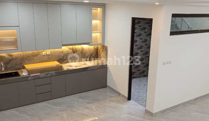 Nice 2-Story House in Puri Bintaro Sector 9 2