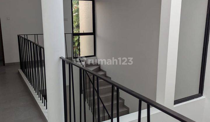 Rumah Brand New Gaya Scandinavian di Bintaro Jaya Sektor 9 2