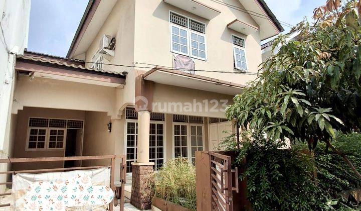 Rumah Harus Renovasi di Kasuari Bintaro Jaya 1