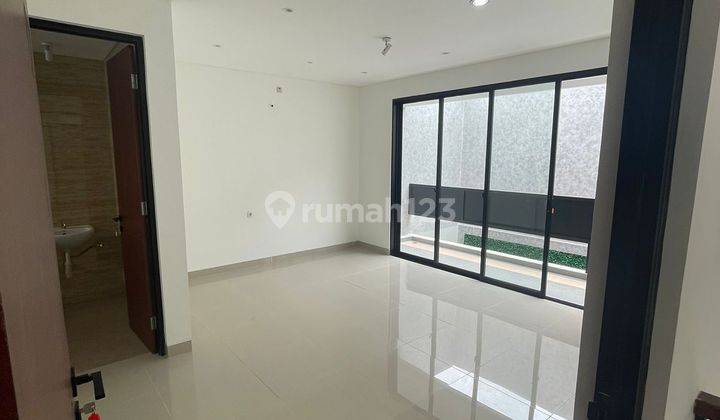 Rumah Brand New Minimalis Modern, Ada Swimming Pool di Bintaro Jaya Sektor 9 2