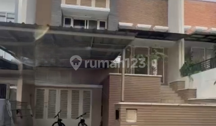 Rumah di Layar Permai Pik, Uk.8x15, Siap Huni, Dekat Rumah Sakit Pantai Indah Kapuk Jakarta Utara