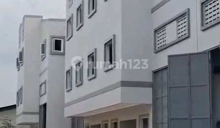 For Rent: Multipurpose Warehouse in Kapuk Kamal, New Warehouse, Wide Road, West Jakarta