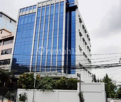 Gedung Strategis dan Hoek di Cikini, Jakarta Pusat 1