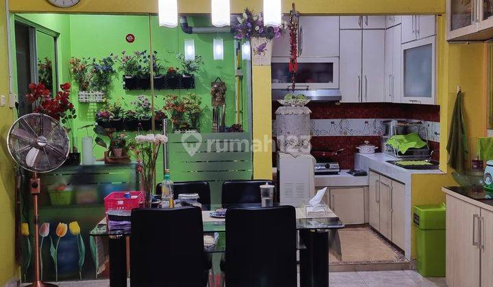 Rumah Bagus Di Emerald Town House Bintaro Jaya Sektor 9 1