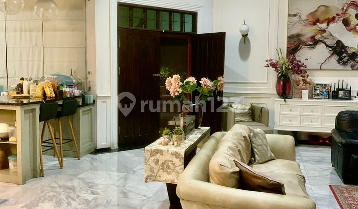 Nice House in Kebayoran Baru Senopati, South Jakarta 2