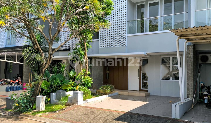 House in Discovery Bintaro, ready to occupy and well-maintained. House in Discovery Bintaro, ready to occupy and well-maintained.
