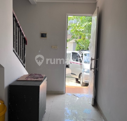 Rumah Bagus di Fortune Terrace Graha Raya Bintaro Jaya 2