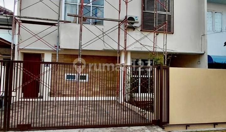 Rumah Bagus di Graha Raya Bintaro, Plumeria Residence Tangerang Selatan