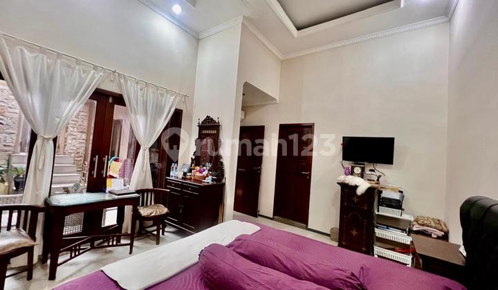 Rumah Mewah dengan ceiling tinggi di Villa Bintaro Regency 2