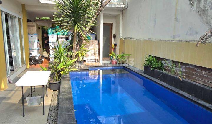 Rumah di cluster Bintaro Sektor 9 dengan pool dan siap huni 1