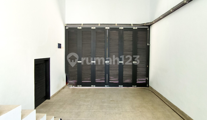 Brand New and Luxurious House in Bintaro Sector 5 Cluster 2