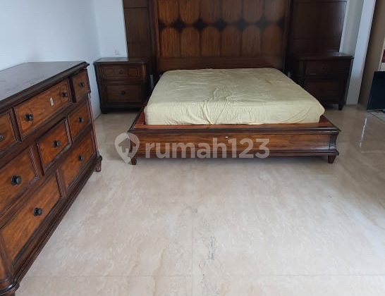 Rumah Dijual Graha Famili Surabaya 4 Kamar Semi Furnished 2