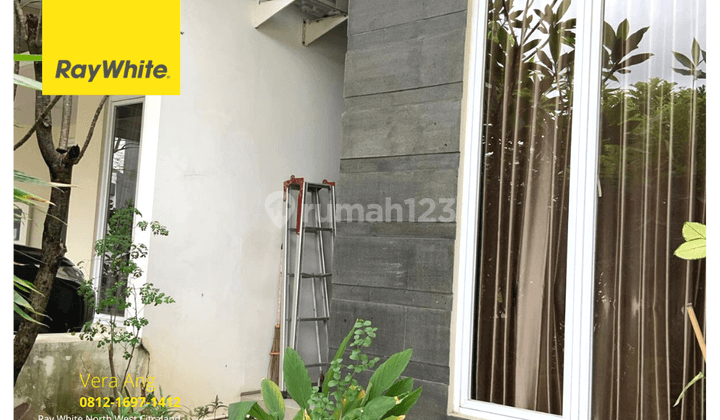 Termurah!! Rumah 2 Lantai 4Kt Semi Furnished Royal Residence 4