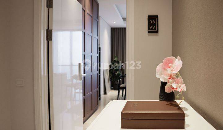 Jual Rugi Apartemen Voila Ciputra World Full Furnished 3BR 2