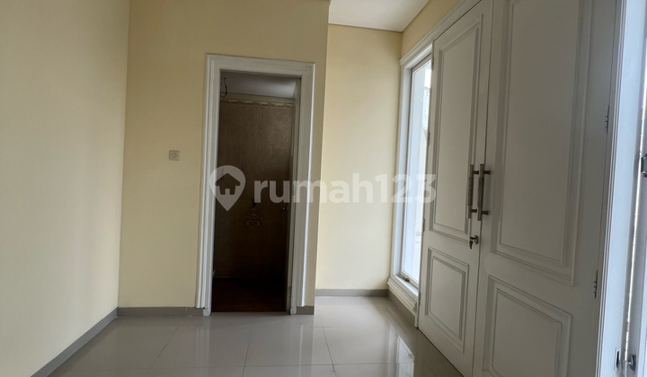 Rumah Baru Modern Darmo Permai Selatan, Lokasi Prima Surabaya Rumah Baru Modern Darmo Permai Selatan, Lokasi Prima Surabaya