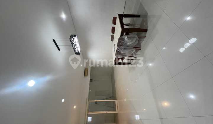 Dian Istana Dian Istana