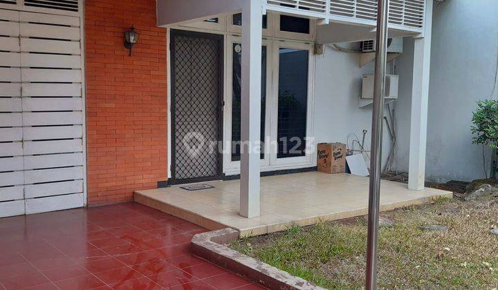 Dijual Rumah 1,5 Lantai Strategis Murah Dekat Tol 2