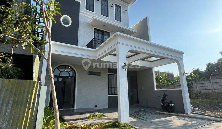 dijual rumah baru 3 lantai murah turun harga citraland 1