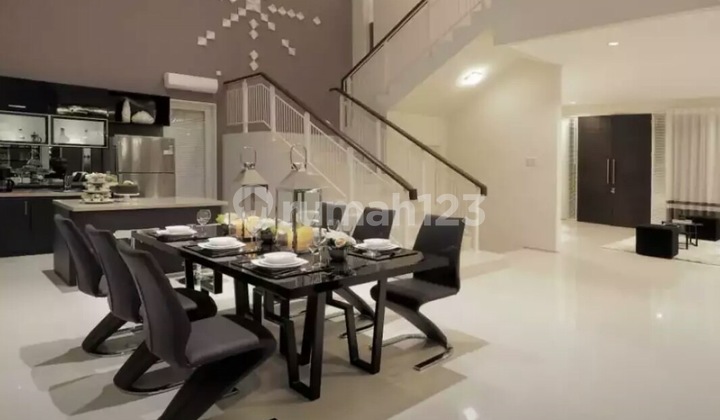 rumah cantik luas royal residence