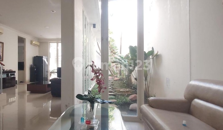 dijual rumah murah pakuwon indah ma