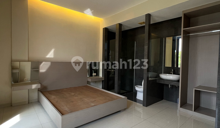 Ruko Baru 4,5 Lantai Cocok untuk Hotel
