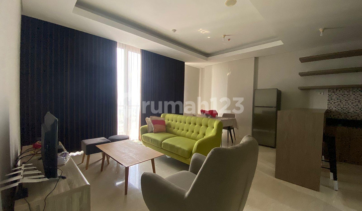 voila ciputra world 2BR mewah private lift