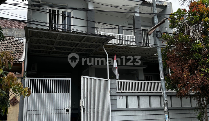 Rumah Jambangan Tengah Kota Surabaya 2 Lantai Murah