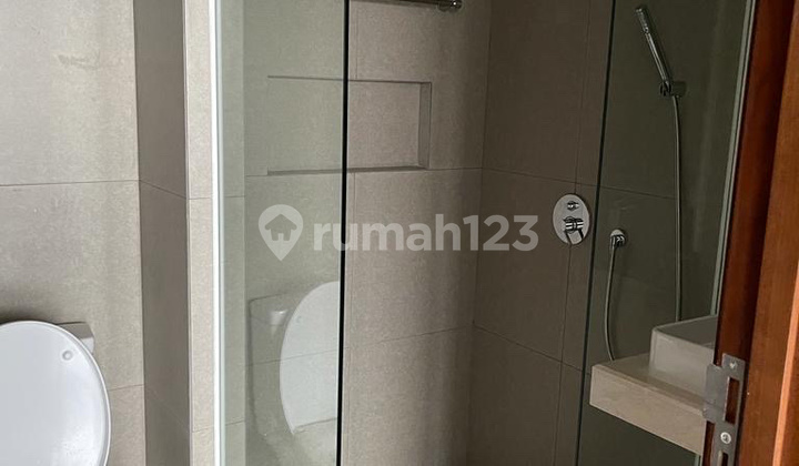 apartemen 2 bedroom rosebay graha famili 2