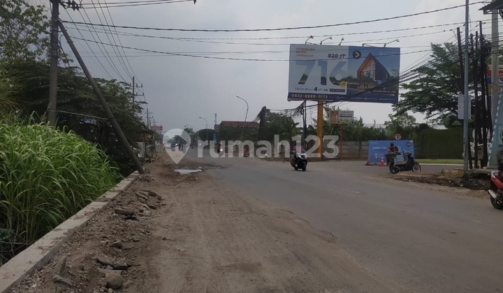 For sale, ready-to-build residential lot in Menganti, Gresik housing area. For sale, ready-to-build residential lot in Menganti, Gresik housing area.