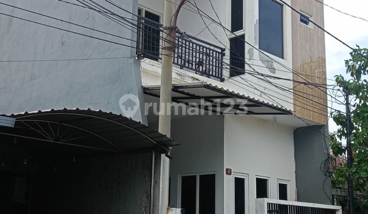 Rumah Dekat Gwalk dan Pasar Modern Citraland