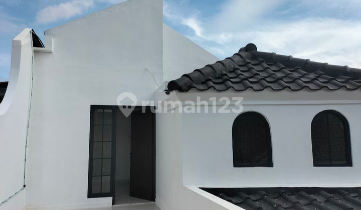 Rumah Cantik di Harapan Indah 2