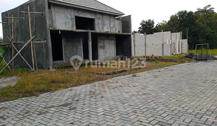 Rumah modern di sampangan lingkungan asri nyaman 3