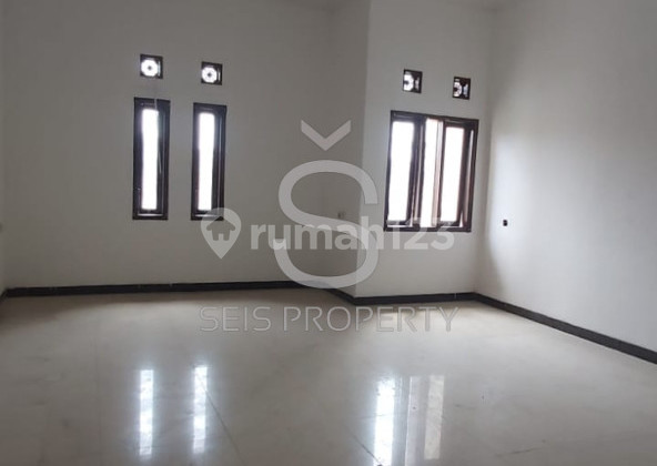 Dijual Rumah 2 Lantai Taman Mutiara Cibabat Cimahi 2