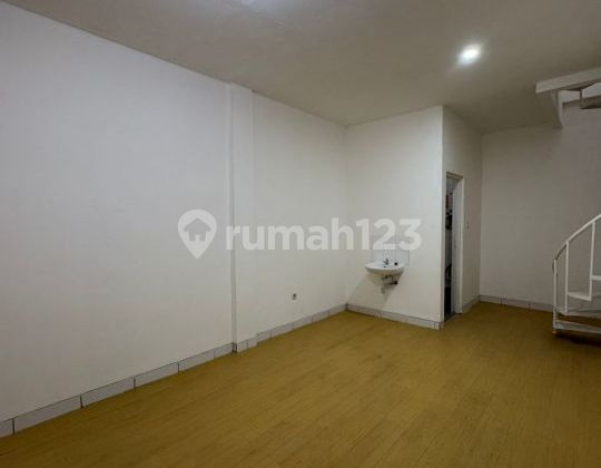 Cheap Shop House in City Center Already Renovated 2