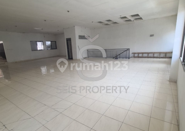 For Rent 2-Story Shop House Main Road Kopo Bandung