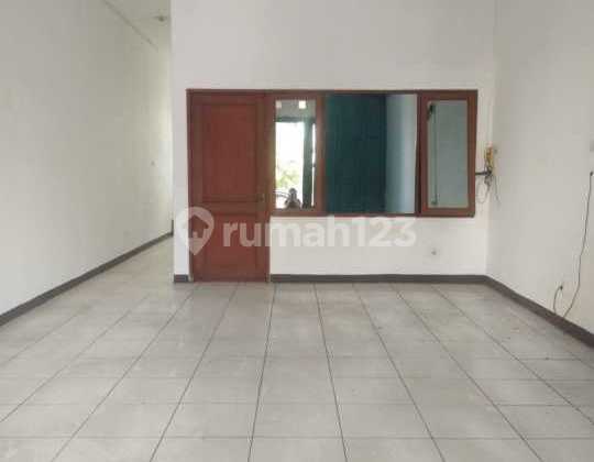 Ruko Panjunan 3.5 Floors, Strategic Location in Astana Anyar 1