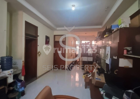For Sale Comfortable Residential House Inside Taman Rahayu Complex, Bandung 2